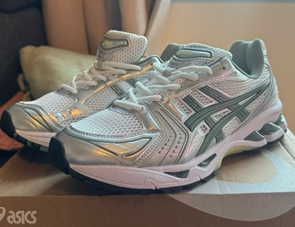Asics Gel-Kayano 14, Ophalen of Verzenden, Nieuw, Overige kleuren, Sneakers of Gympen
