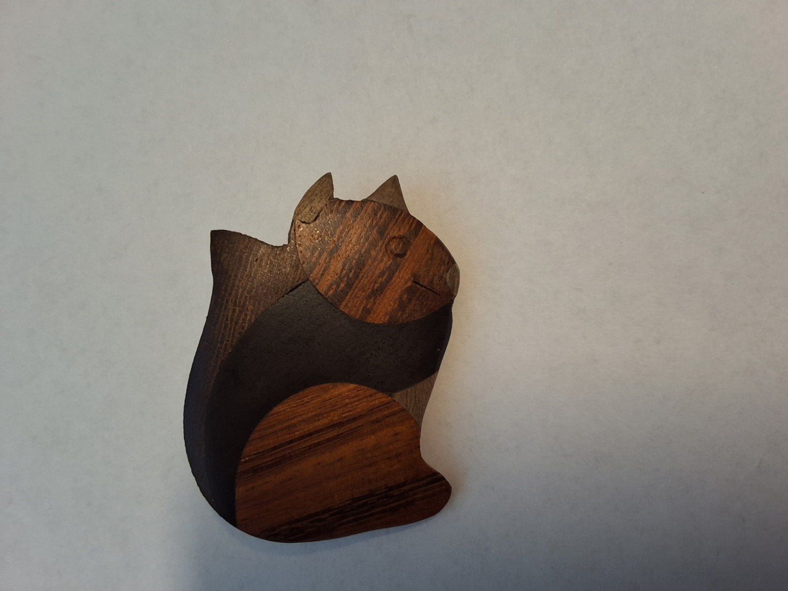 Vintage Marqueterie Koala Broche - Jaren '70 Houtinleg, Overige materialen, 4 tot 7 cm, Gebruikt, Bruin