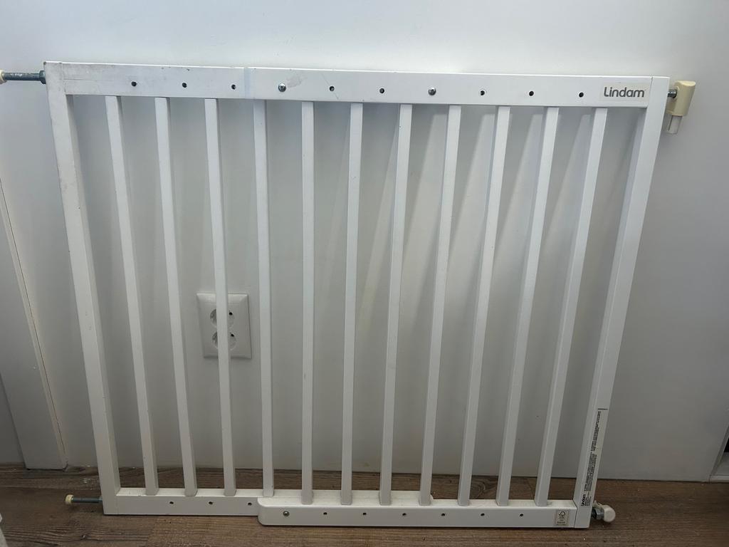 Houten traphekje van Lindam, Kinderen en Baby's, Traphekjes, Ophalen, Gebruikt, Hout, 115 cm of meer