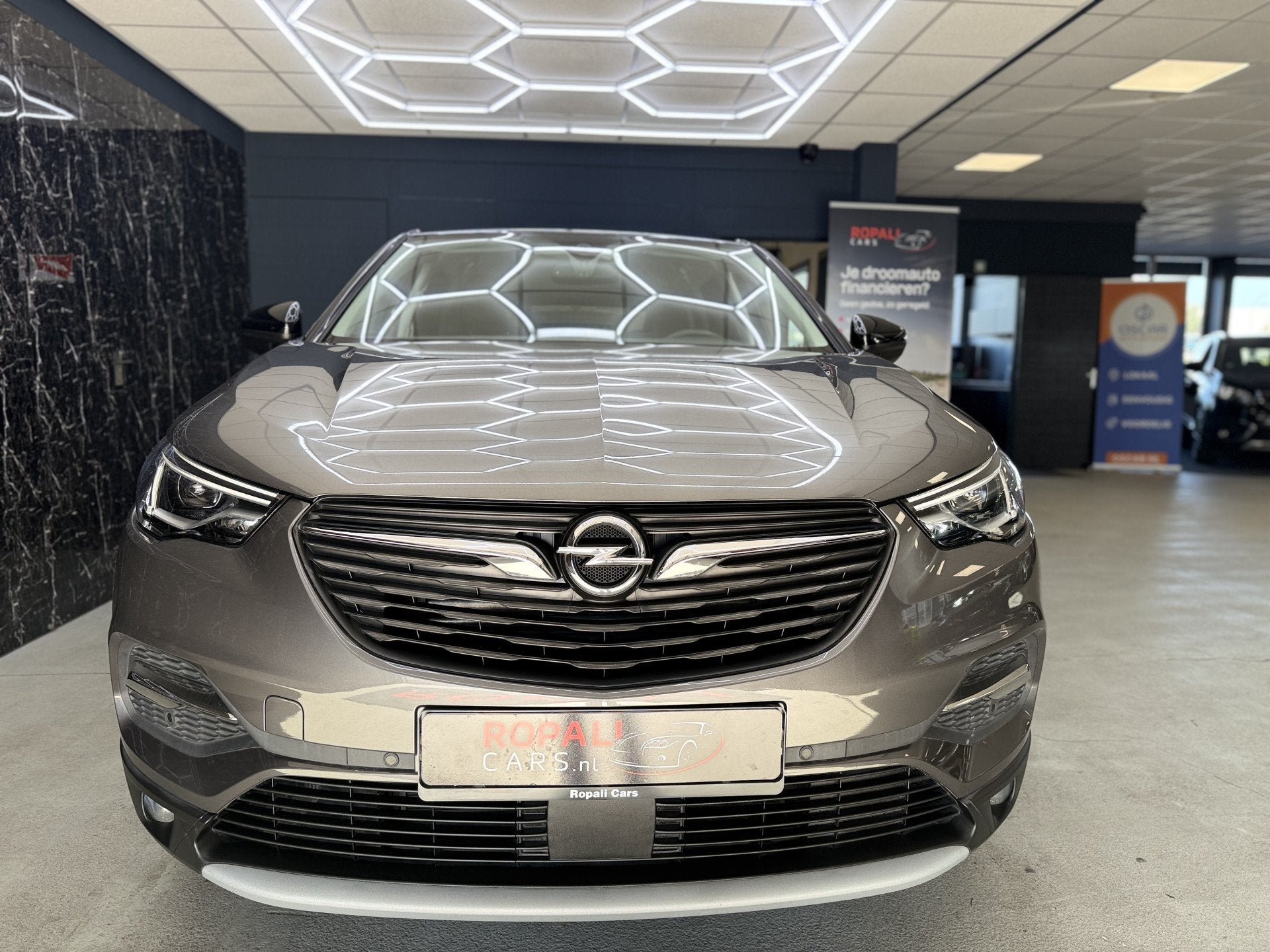 Opel Grandland X 1.2 Turbo ultimate 130pk /CarPlay / stoelve, Auto's, Zwart, 1199 cc, Leder, Nieuw
