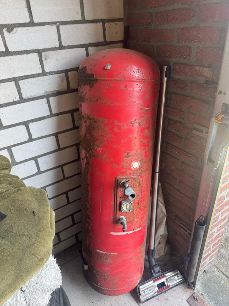 Diverse gasflessen lpg tank en onderstellen met wielen, Ophalen of Verzenden, Gebruikt