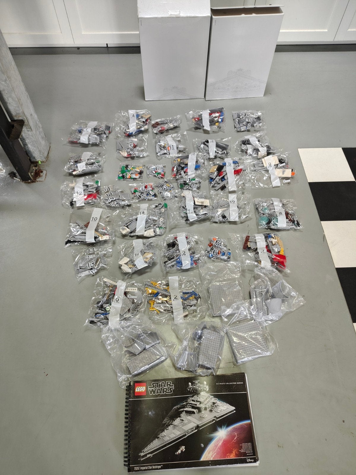 Lego 75252 Imperial star destroyer niet compleet, Kinderen en Baby's, Speelgoed | Duplo en Lego, Ophalen of Verzenden