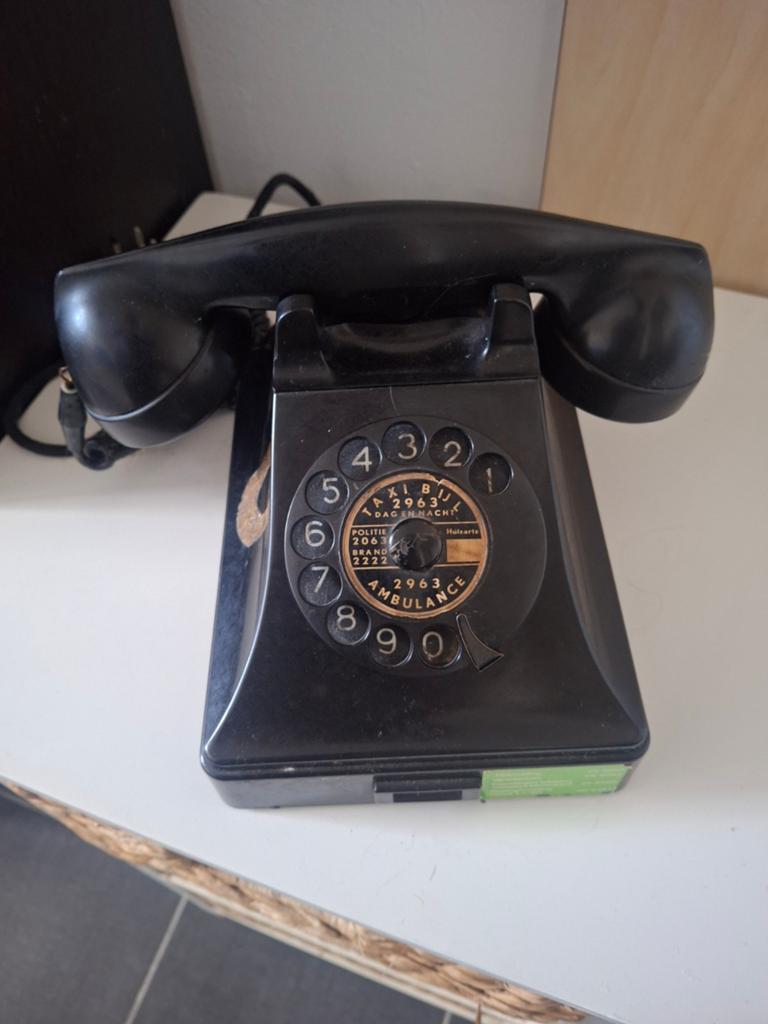 Vintage PTT Draaischijf Telefoon - Zwart Bakeliet, Ophalen of Verzenden