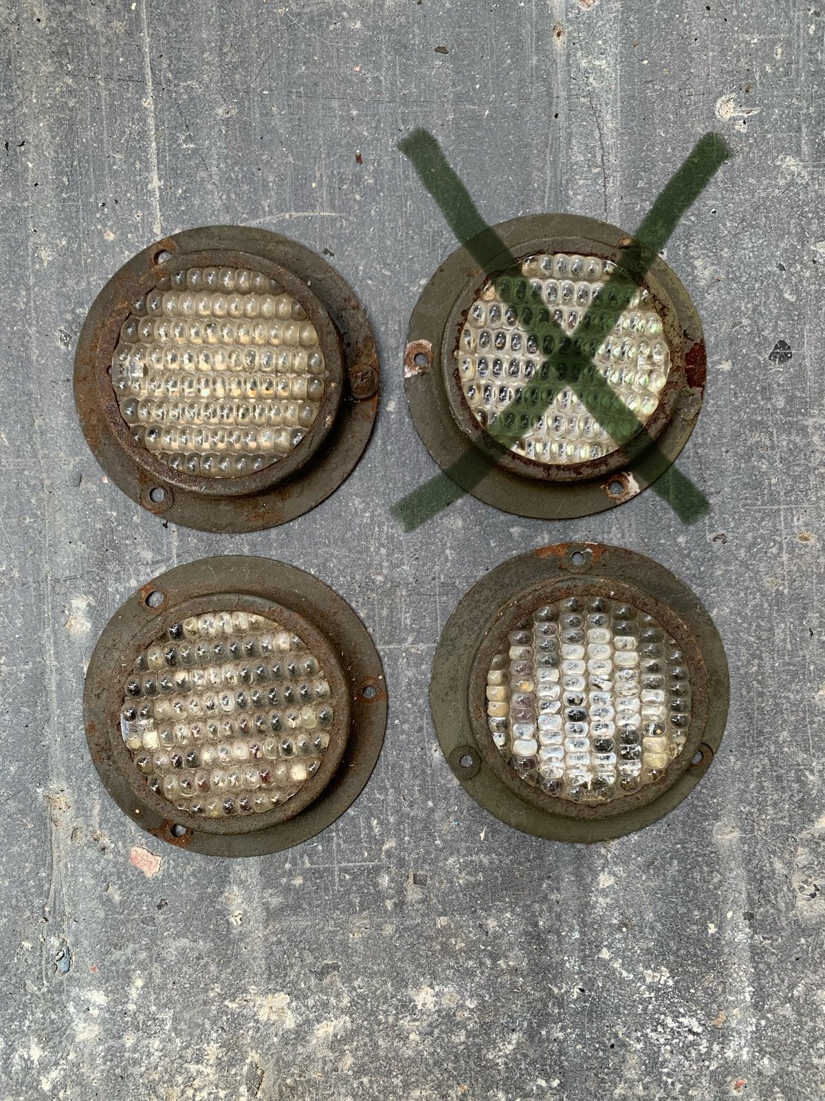 3 witte reflectoren rond Jeep Dodge Amerikaans legervoertuig, Ophalen of Verzenden, Amerika