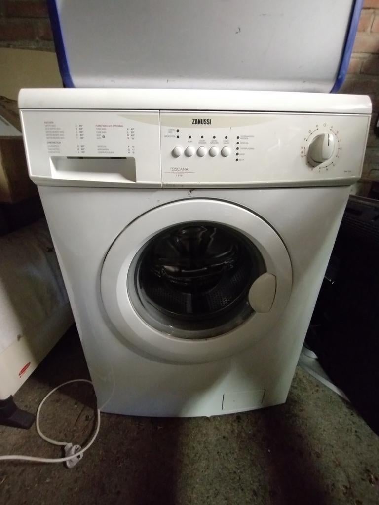 Zanussi wasmachine, Ophalen, 1200 tot 1600 toeren, Gebruikt, 4 tot 6 kg