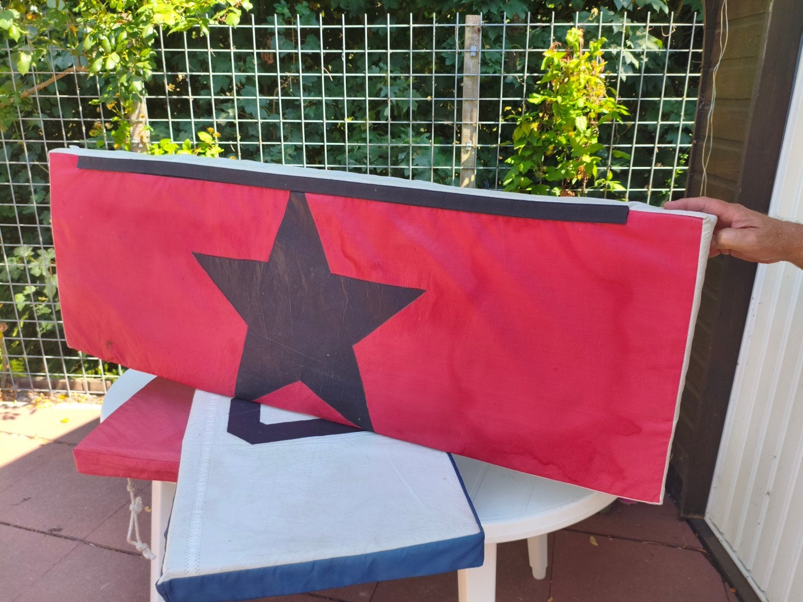 Unieke zeildoek kussens - rood, wit, blauw, Ophalen, Gebruikt