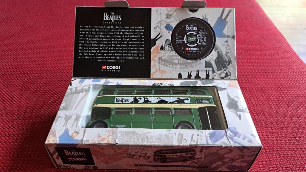 Beatles Corgi Toys AEC Routemaster bus nieuw (Beatles), Ophalen of Verzenden, Nieuw, Pop, Beeldje of Miniatuur