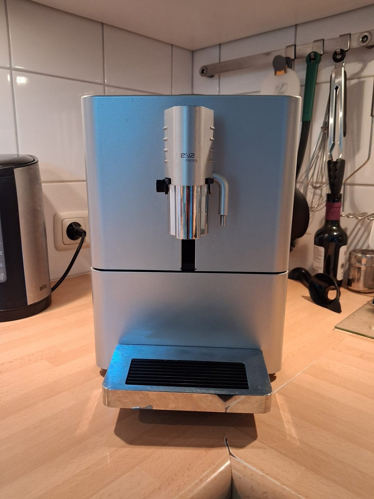 Jura - volautomatisch koffiezetapparaat- Ena micro 9, Witgoed en Apparatuur, Koffiezetapparaten, Gebruikt, Koffiemachine, 4 tot 10 kopjes