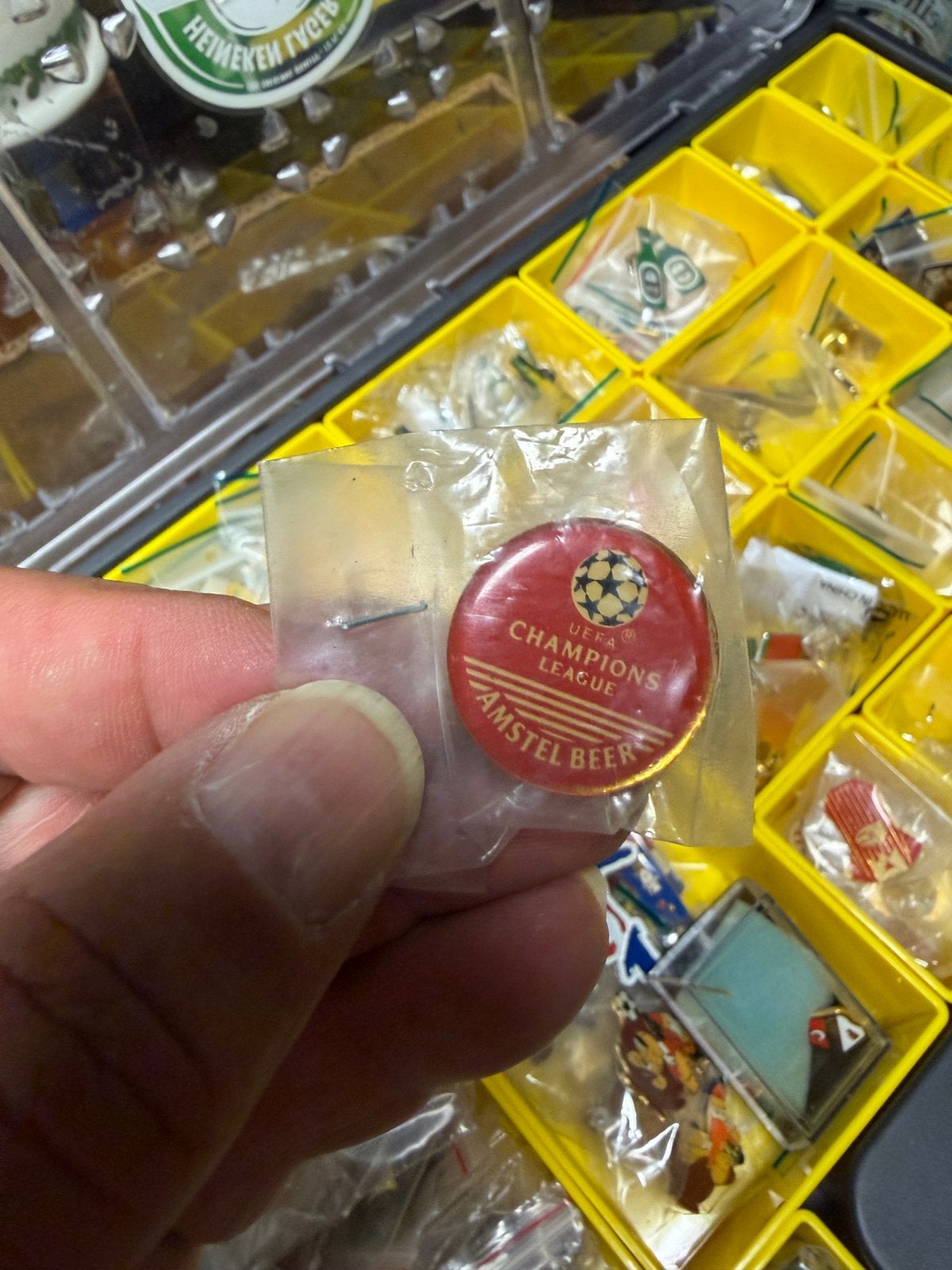 Amstel Beer pin pins speldje Champions League, Verzamelen, Ophalen of Verzenden, Nieuw, Sport, Speldje of Pin