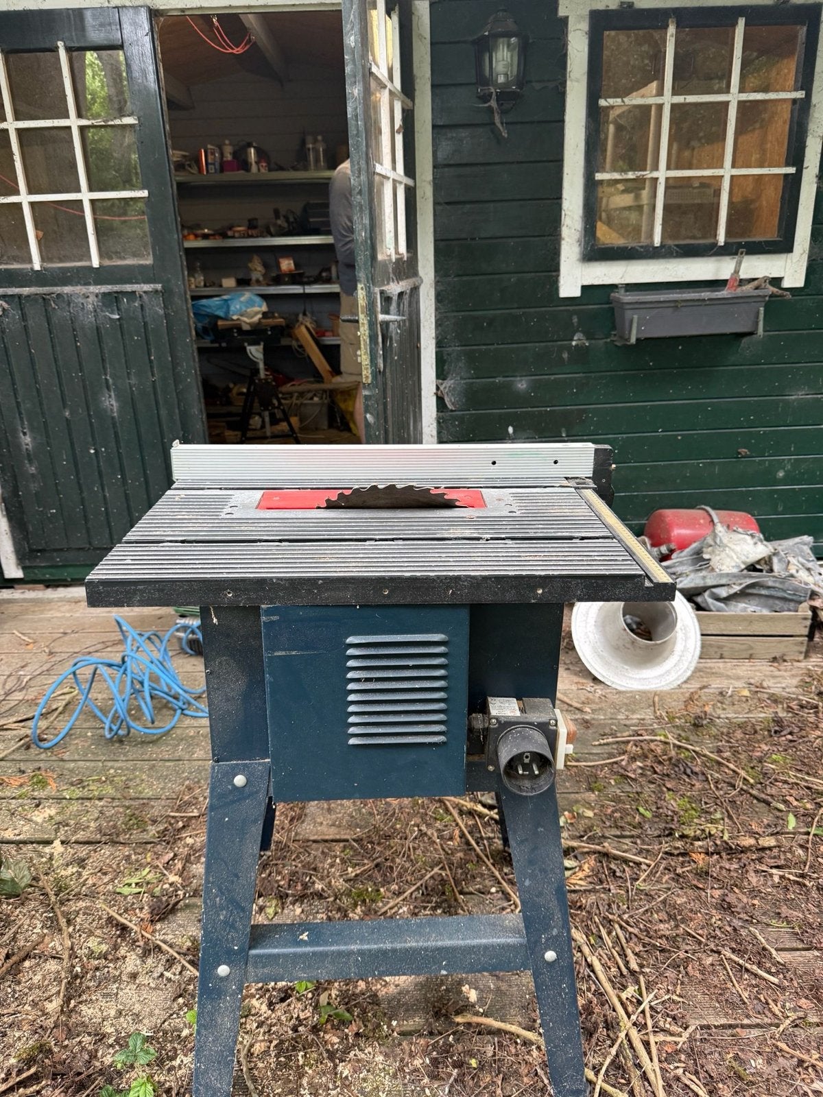 Ferm FZT-250N Tafelzaag - 1.1kW Cirkelzaag, Doe-het-zelf en Verbouw, Ophalen, Gebruikt, Cirkelzaag, 600 tot 1200 watt