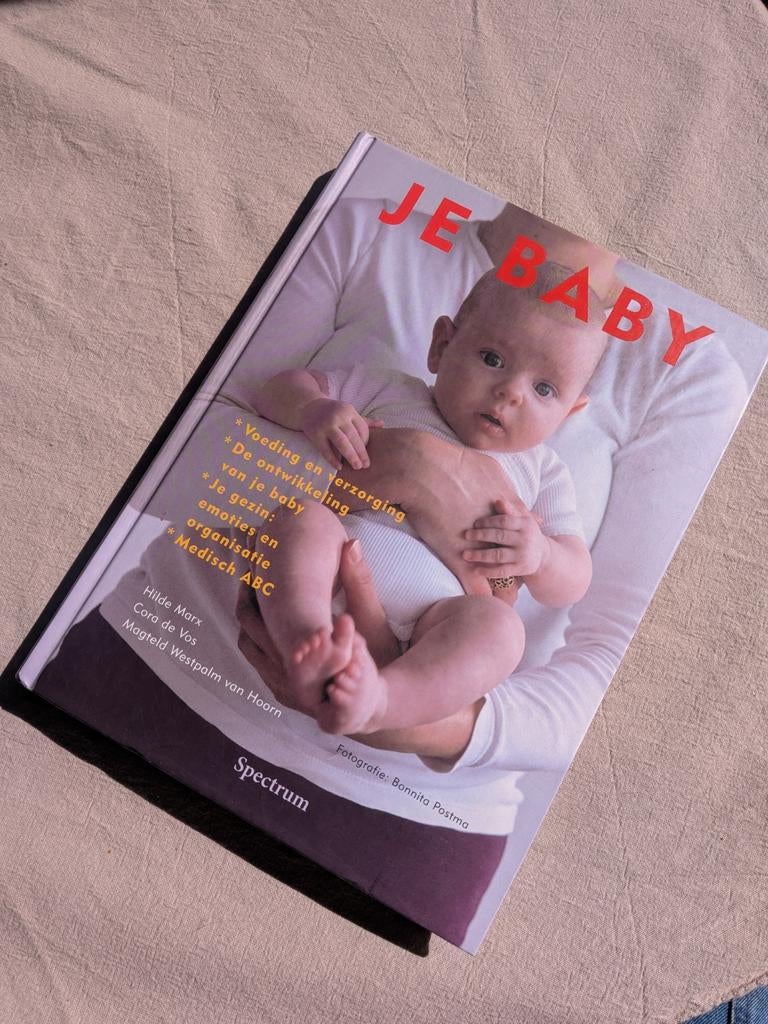 Je Baby: Voeding, verzorging, ontwikkeling en emoties, Ophalen of Verzenden, Zo goed als nieuw, Zwangerschap en Bevalling, Hilde Marx, Cora de Vos, Maaike Westpalm van Hoorn