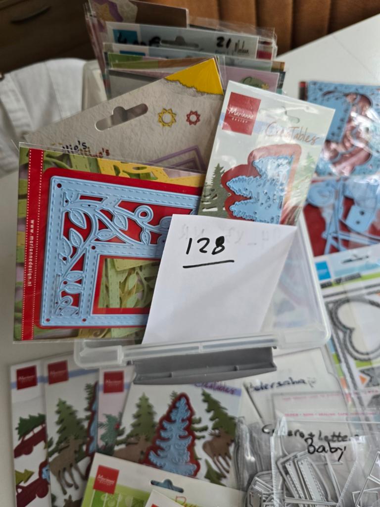 Grote partij knutselspullen: snijmallen, embossing, ponsen, Hobby en Vrije tijd, Ophalen of Verzenden, Gebruikt, Overige thema's