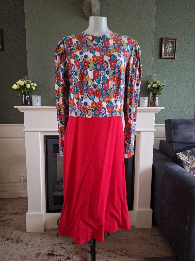 Gehaakte bloemen look jurk tricot french terry 46 XXL, Verzenden, Maat 46/48 (XL) of groter, Zo goed als nieuw, Knielengte