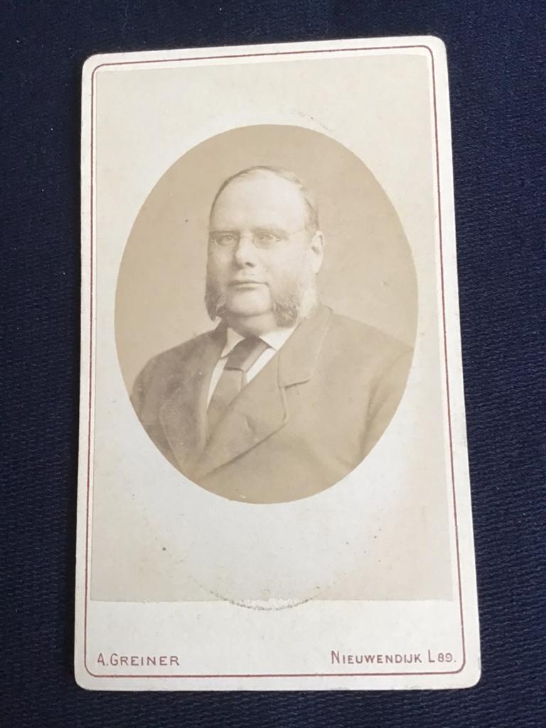 CDV, Man, ALBERT GREINER, AMSTERDAM, Carte de Visite, Ophalen of Verzenden, Voor 1940, Gebruikt, Foto