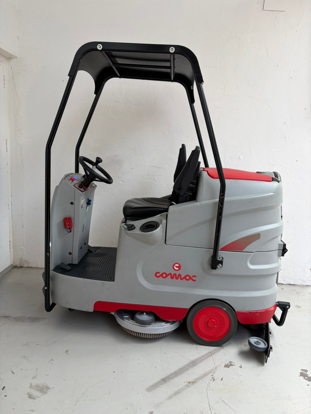 Opzit schrobmachine | Comac Optima 85B, Ophalen of Verzenden, Gebruikt, Schrobmachine