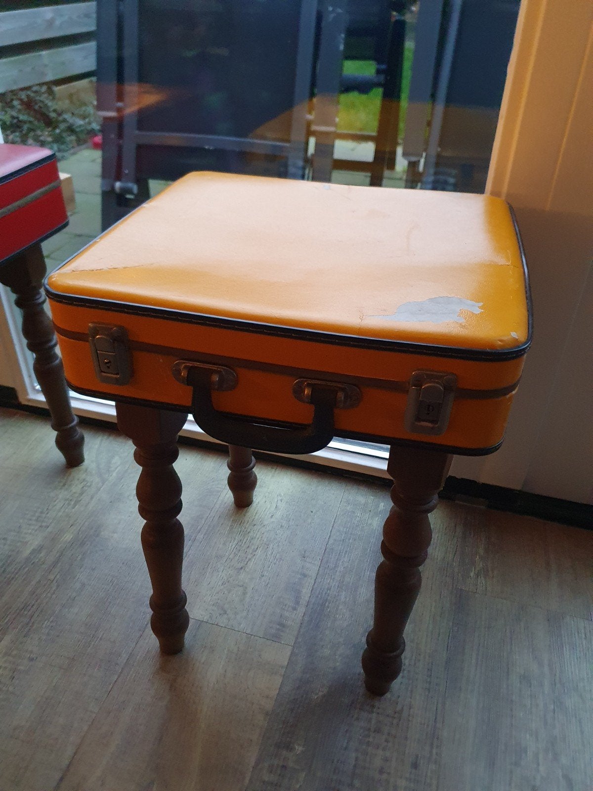 Bijzettafel/kattenstoel van koffer, Huis en Inrichting, 45 tot 60 cm, Minder dan 55 cm, Gebruikt, Vierkant