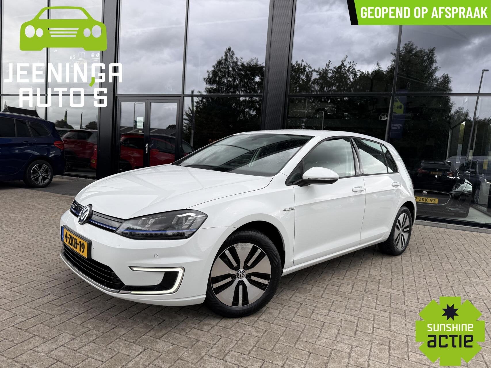 Volkswagen e-Golf e-Golf|PDC v+a|Navi|Clima, Auto's, Stof, Gebruikt, Zwart, 116 pk