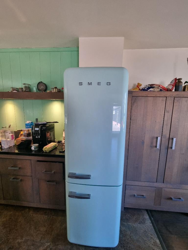 Smeg koelkast en vrieser combie, Witgoed en Apparatuur, Koelkasten en IJskasten, Ophalen, Gebruikt, 200 liter of meer, 60 cm of meer