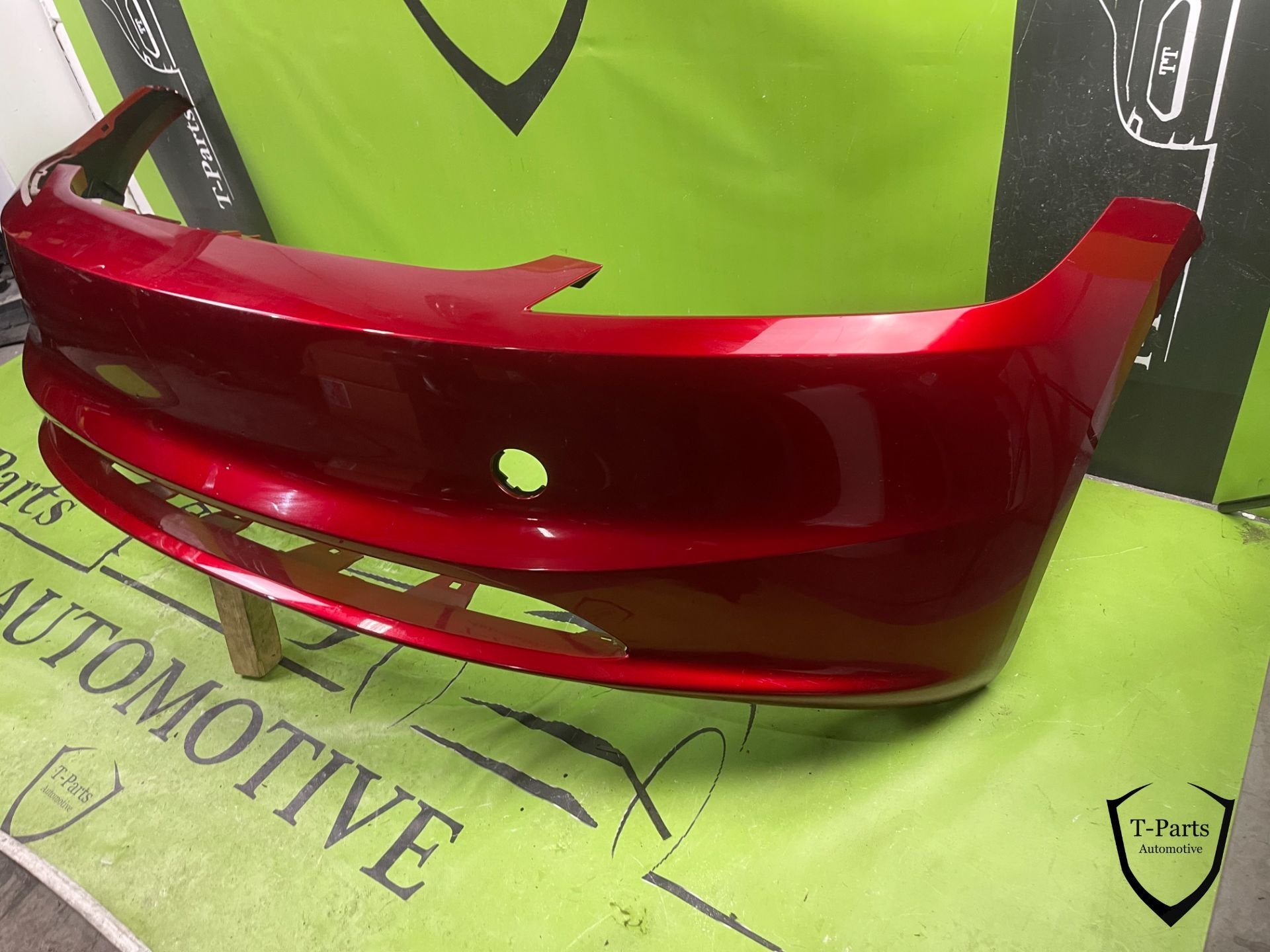 Tesla model 3 voorbumper bumper 19+, Info@fabrikant.eu, Ophalen of Verzenden, Bumper, Fabrikantstraat 1
1000 AA  Amsterdam