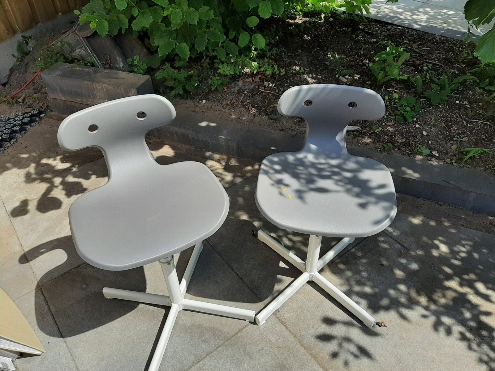 Set van 2 grijze ikea kinder bureaustoelen - Gebruikt, Huis en Inrichting, Stoelen, Ophalen, Gebruikt, Twee, Metaal