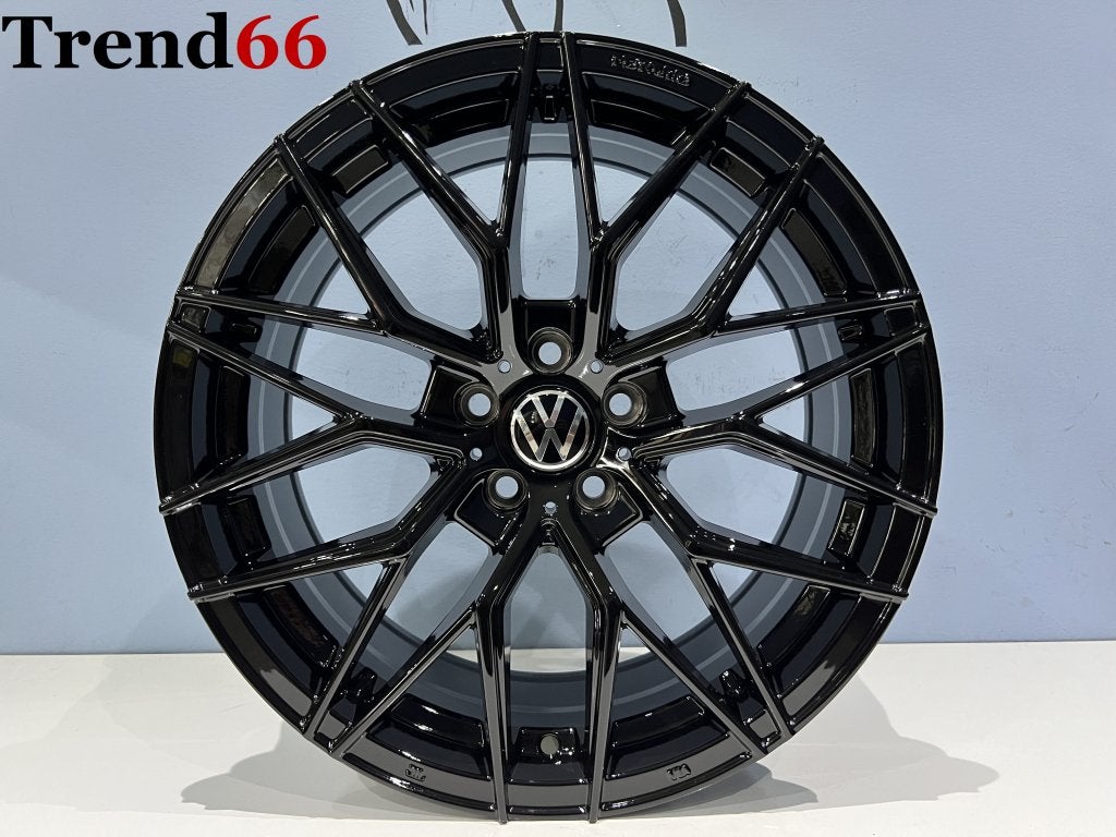 5x100 17inch Y 10 Velgen Vw Polo Tcross Ibiza Fabia Rapid 2G, Niet ingevuld, 215 mm, Velg(en), Niet ingevuld