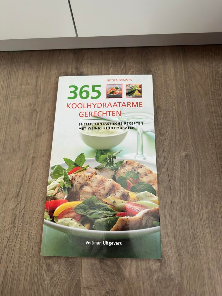 365 Koolhydraatarme Gerechten - Nicola Graimes, Boeken, Voorgerechten en Soepen, Ophalen of Verzenden, Zo goed als nieuw, Gezond koken