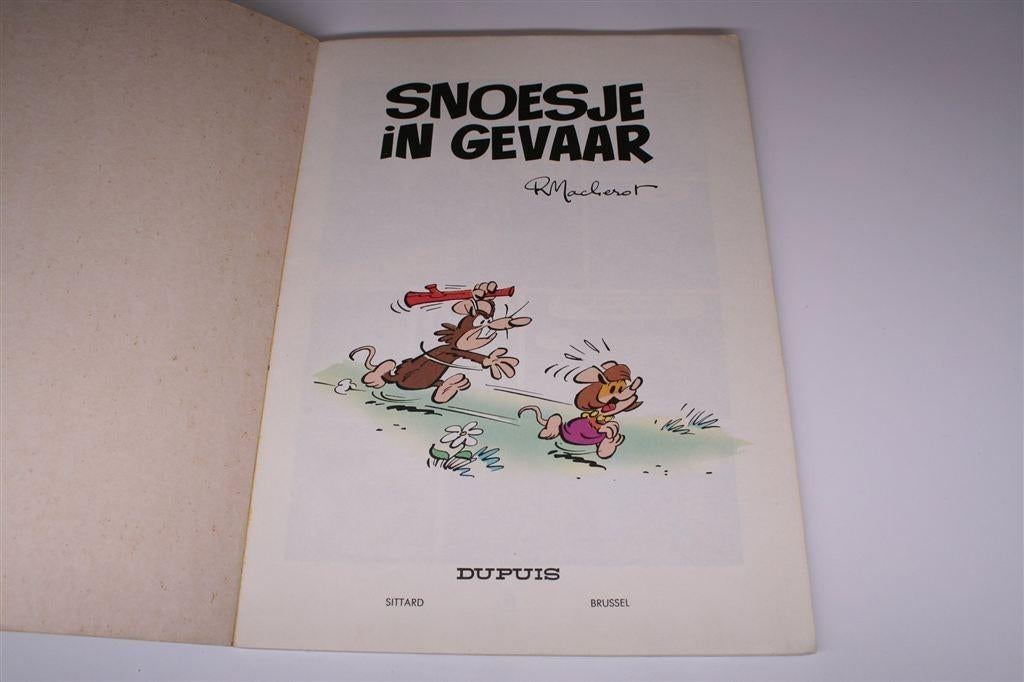 Snoesje in Gevaar 2 — Klassiek Stripverhaal van R. Macherot, Eén stripboek, Ophalen of Verzenden, Gelezen