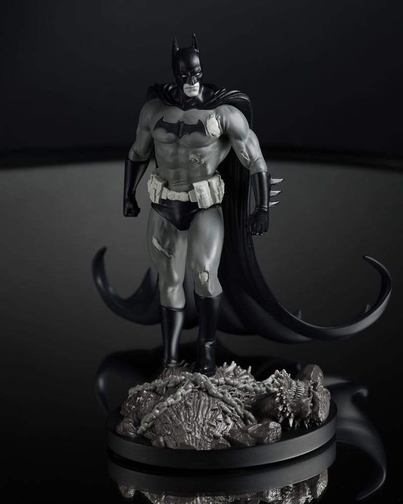 DC Direct Statue 1/10 Batman (Black White) 18 cm, Heo, Nieuw, Ophalen of Verzenden, Heo