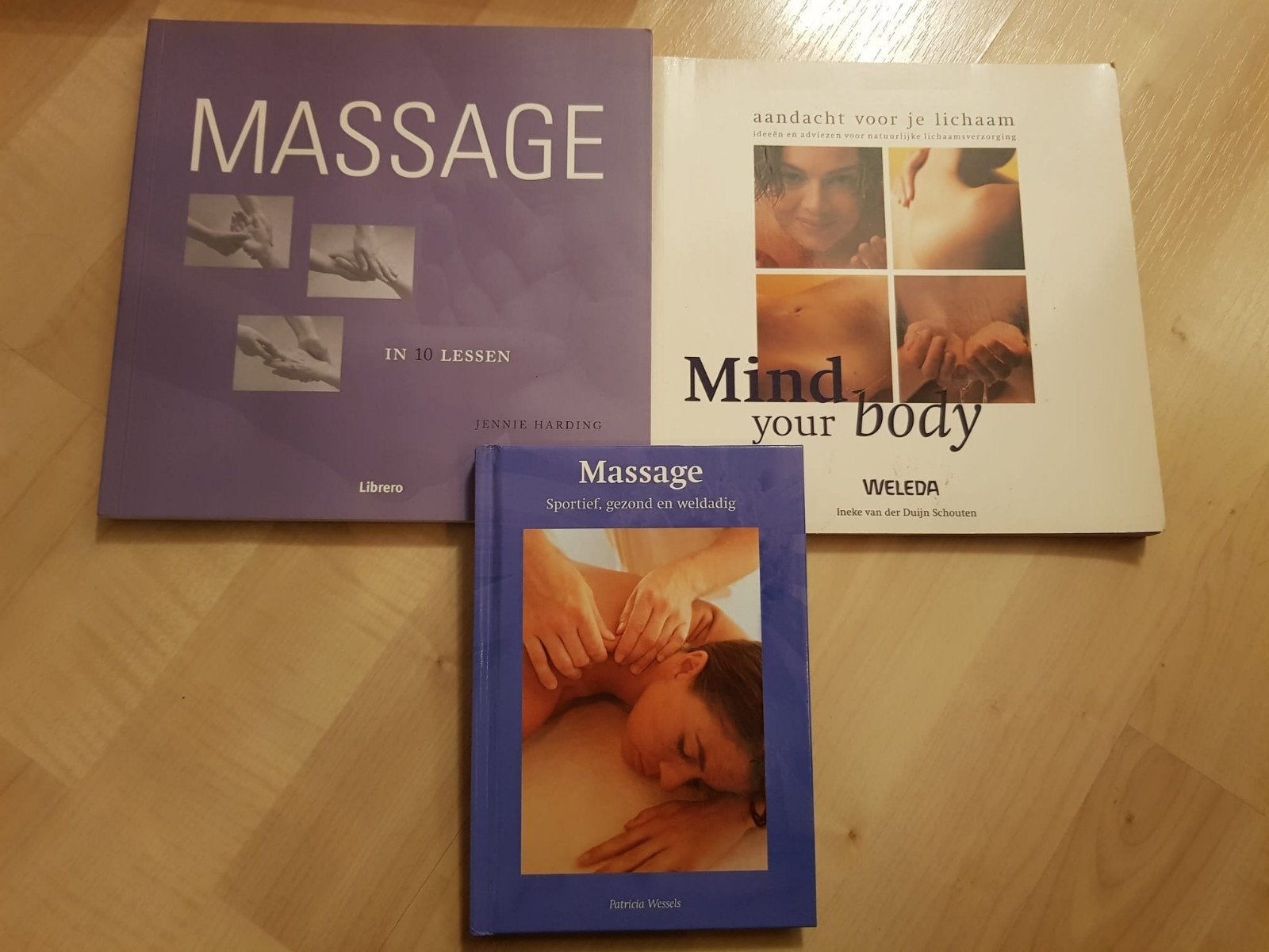 Massage en Lichaamsverzorging 3 boeken, Ophalen of Verzenden, Overige typen