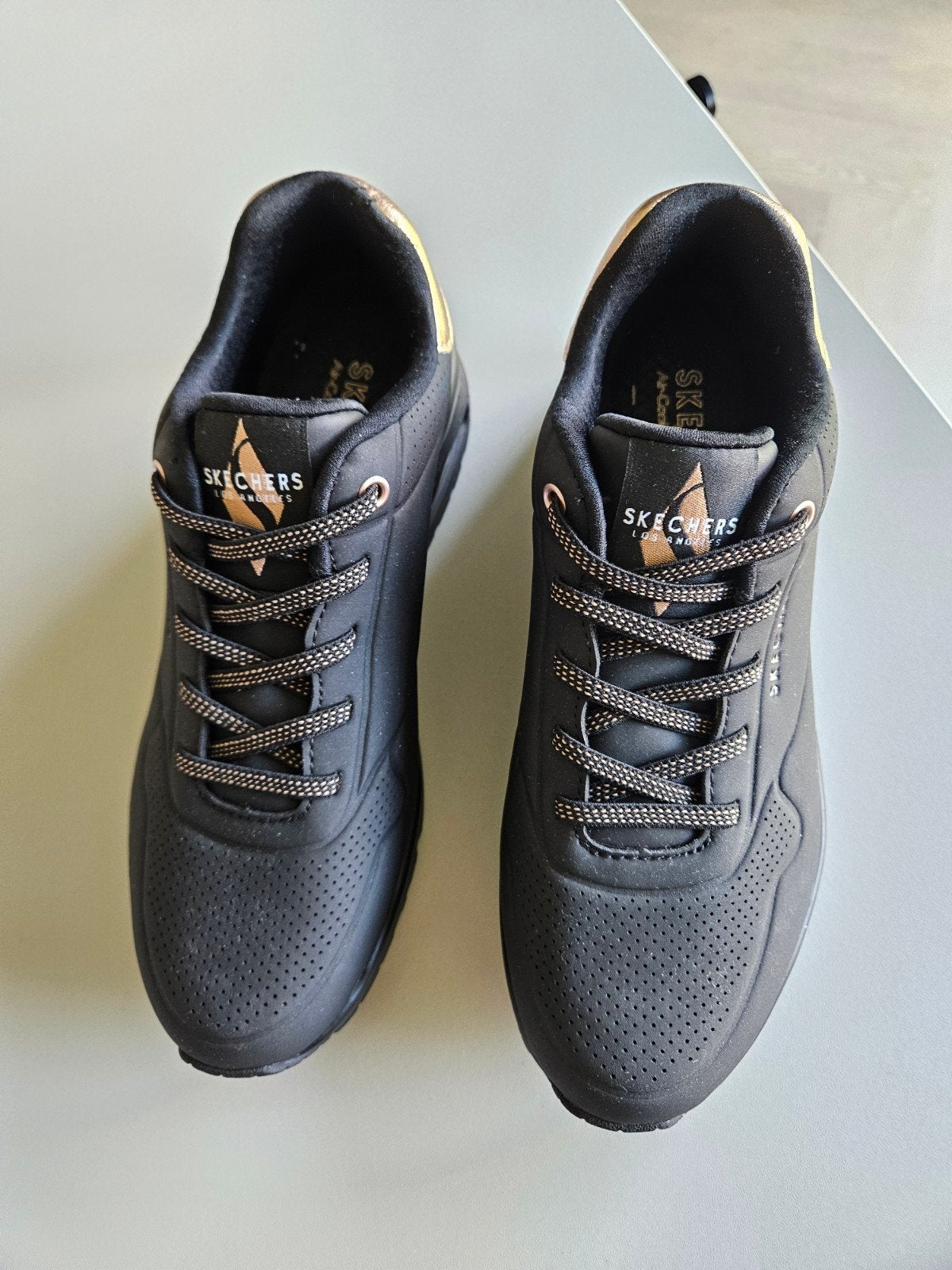Skechers uno shimmer away dames sneakers. 38. Zwart. Nieuw., Skechers, Zwart, Nieuw, Ophalen of Verzenden