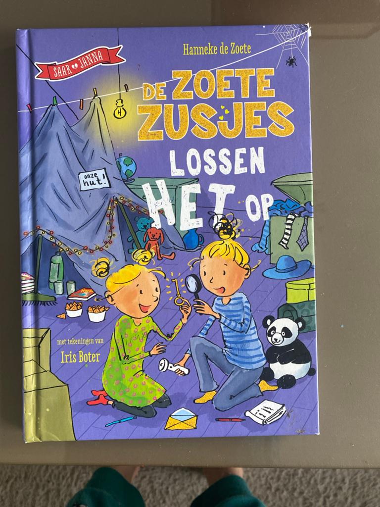 De Zoete Zusjes Lossen Het Op - Hanneke de Zoete (licht besc, Ophalen of Verzenden, Gelezen, Fictie algemeen