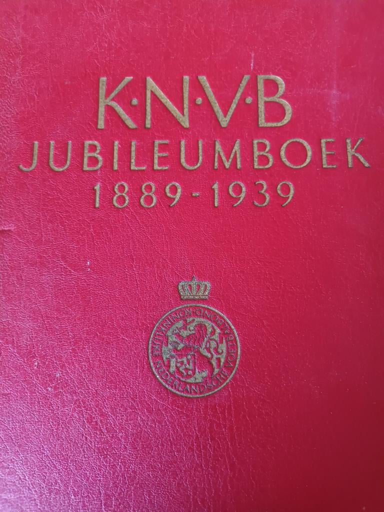 Voetbal Boek K.N.V.B JUBILEUMBOEK 1889-1939, Ophalen of Verzenden