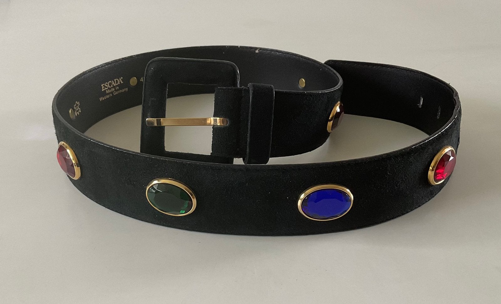 Vintage ESCADA riem zwart suede met sierstenen; jaren 80/90, 3 tot 5 cm, 90 tot 100 cm, Ophalen of Verzenden, Gedragen