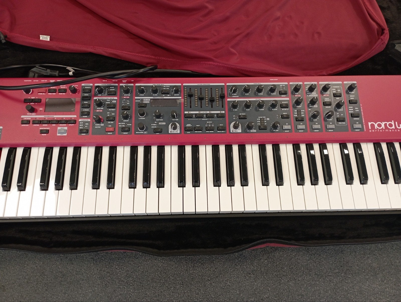 Nord Wave 2 Synthesizer incl. beschermhoes en draagtas, Overige merken, 61 toetsen, Ophalen of Verzenden, Zo goed als nieuw