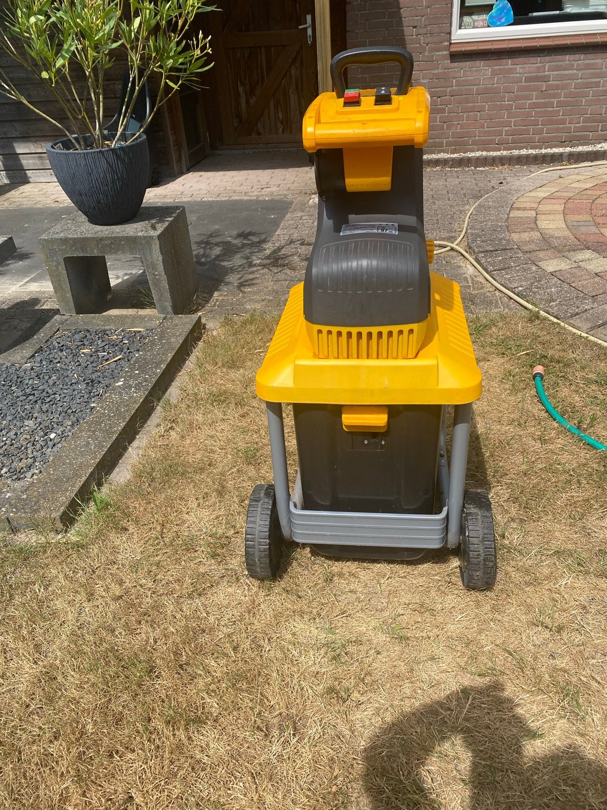 Stiga Bio Silent 2500 Hakselaar - Zo goed als nieuw, Tuin en Terras, Hakselaars, Zo goed als nieuw, Elektrisch, Met opvangbak