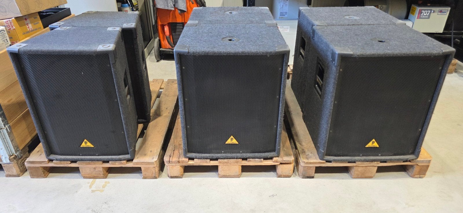 complete set Behringer Eurolive B1520 PA Luidsprekers (4x su, Gebruikt, Speakerset, Ophalen, 150 watt of meer