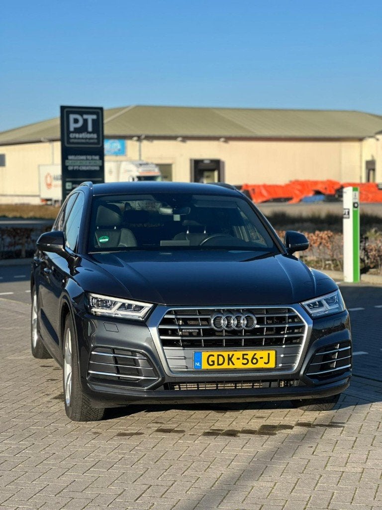 Audi Q5 50 TFSI-e | 3x S-Line | Luchtvering | Trekhaak, Automaat, Dealer onderhouden, 2005 kg, 1750 kg