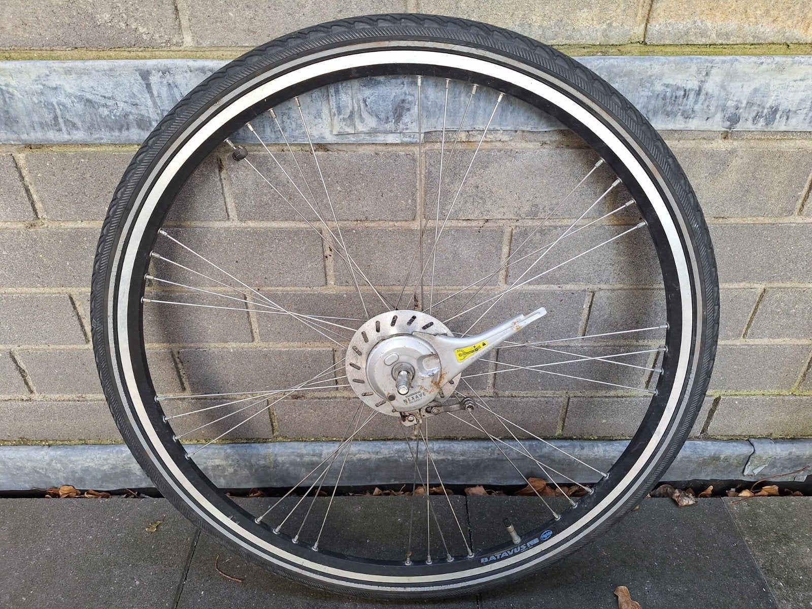 Voorwiel 28 inch met naafdynamo, Ophalen of Verzenden, Gebruikt, Wiel, Aluminium