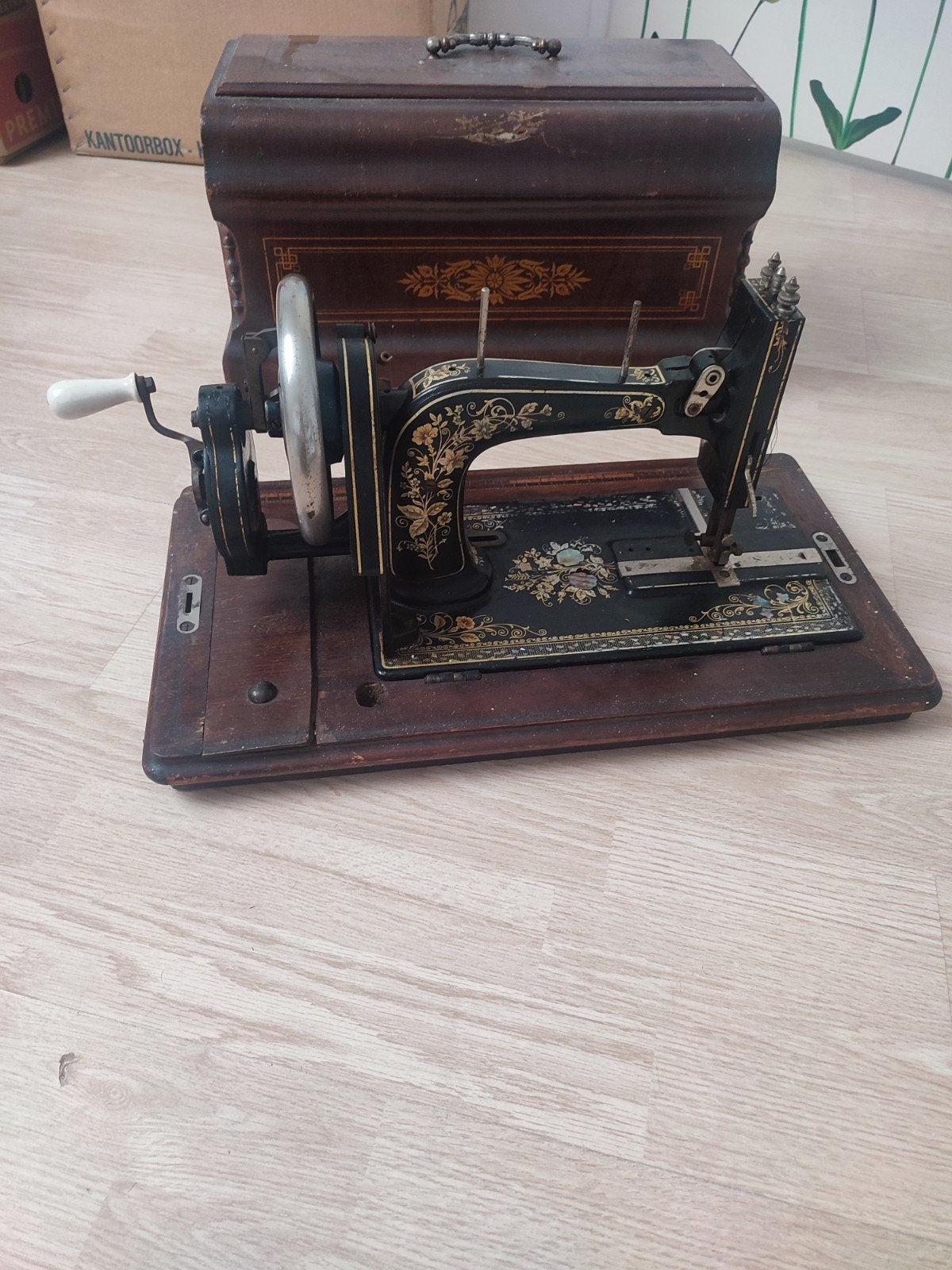 Antieke hand naaimachine, Antiek en Kunst, Antiek | Naaimachines, Ophalen of Verzenden