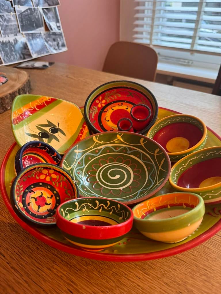 Mexicaans kleurrijk servies, Ophalen