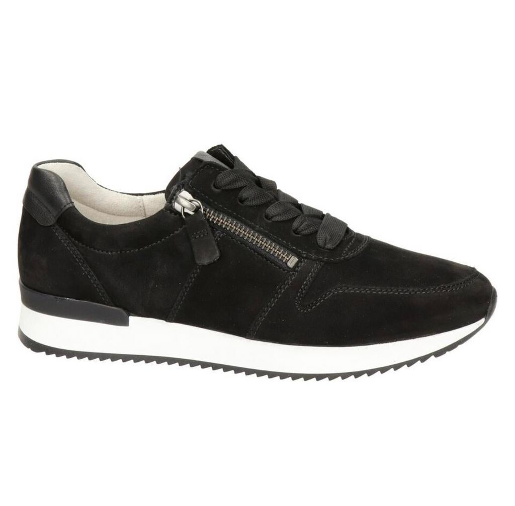 Sneaker van Gabor in zwart nubuk op een witte zool, Ophalen of Verzenden, Zo goed als nieuw, Zwart, Sneakers of Gympen