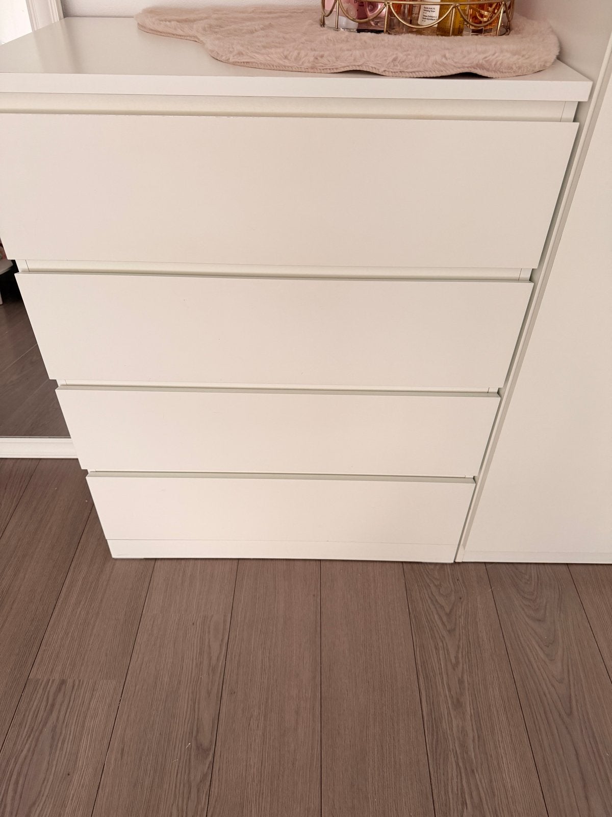 Witte ladekast met 4 laden, Huis en Inrichting, Kasten | Ladekasten, Ophalen, Gebruikt, 100 tot 150 cm, 50 tot 100 cm