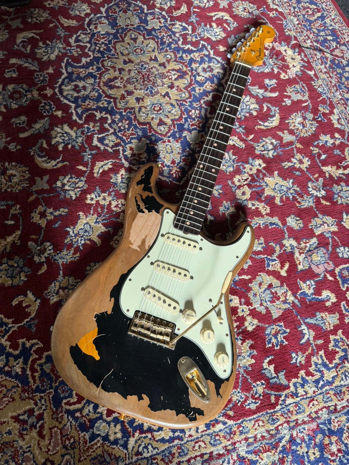 Stratocaster John Mayer Black One Hommage, Muziek en Instrumenten, Snaarinstrumenten | Gitaren | Elektrisch, Zo goed als nieuw