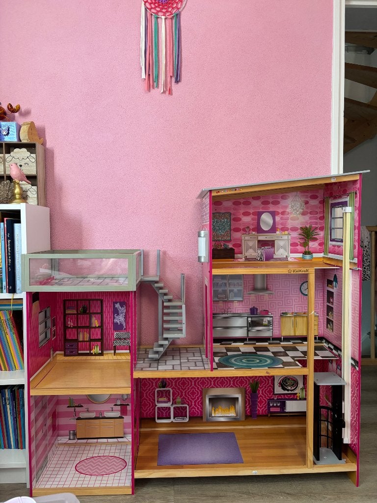 Houten Barbie poppenhuis, Kinderen en Baby's, Speelgoed | Poppenhuizen, Ophalen, Gebruikt, Poppenhuis