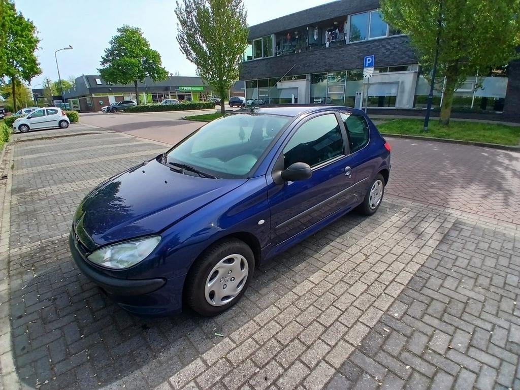Peugeot 206 met apk tot 29-10-2026, Ophalen