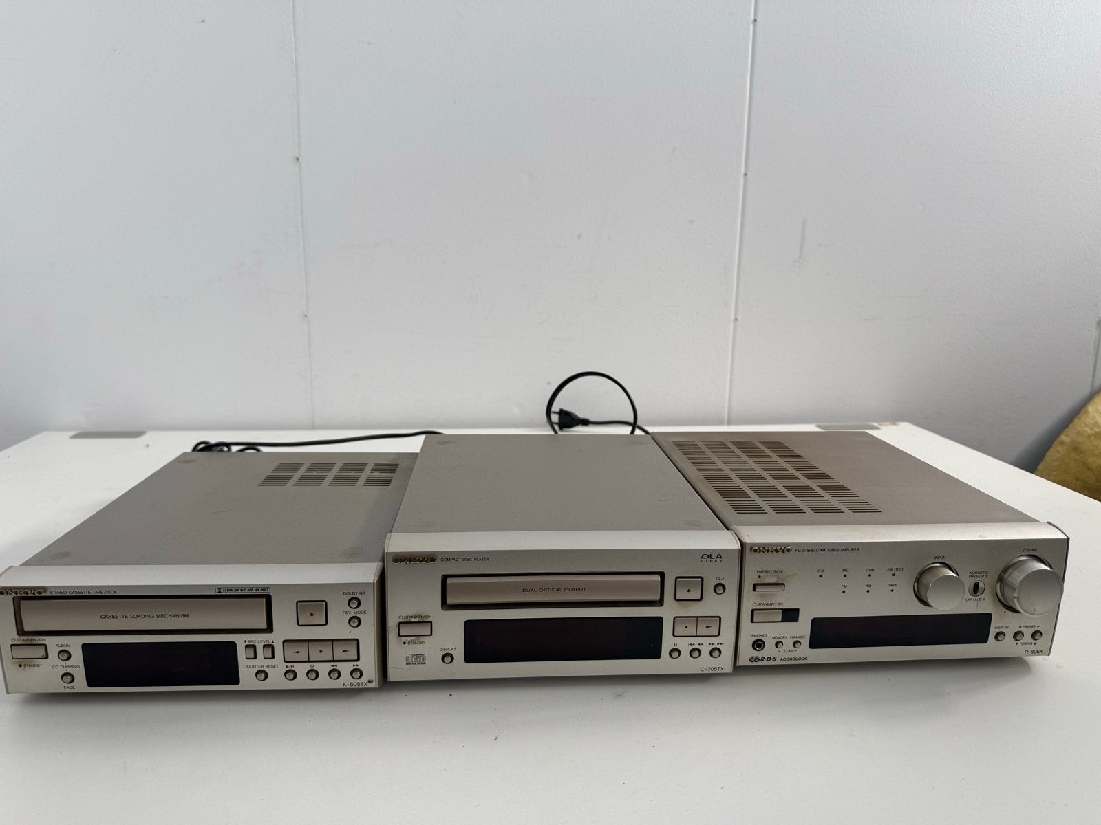 Onkyo Stereo Set: Cassettedeck, CD-speler, Tuner/Versterker, Losse componenten, Zo goed als nieuw, ., .