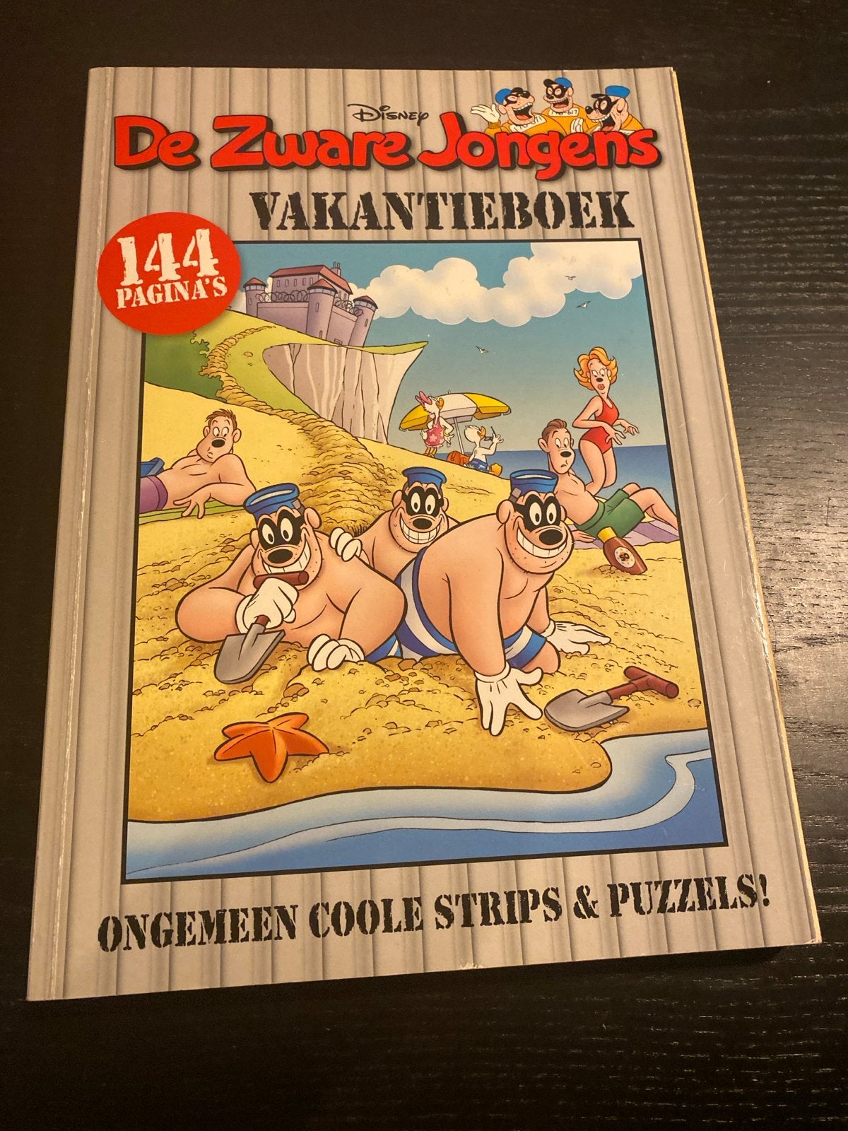 Disney De Zware Jongens Vakantieboek - 144 Pagina's, Eén stripboek, Ophalen of Verzenden, Gelezen