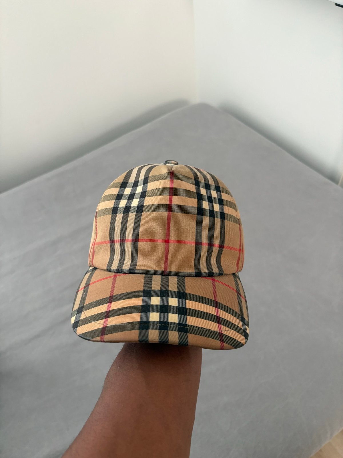 Burberry London England Pet, Ophalen of Verzenden, Gedragen, 58 of 59 cm (L, 7¼ of ⅜ inch), Pet
