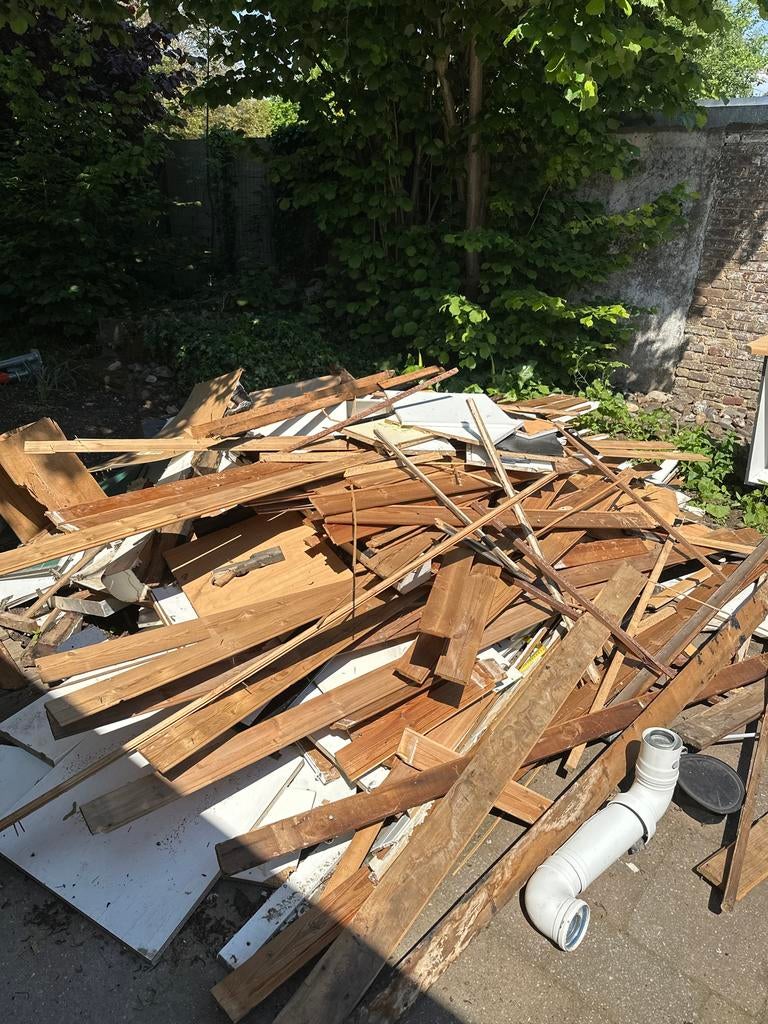 Gratis stookhout: zelf uitzoeken, spijkers aanwezig, Tuin en Terras, Minder dan 3 m³, Ophalen, Overige houtsoorten, Blokken