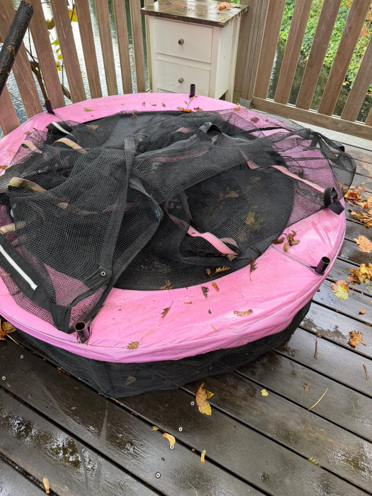 Roze trampoline met veiligheidsnet – nauwelijks gebruikt, Ophalen, Zo goed als nieuw